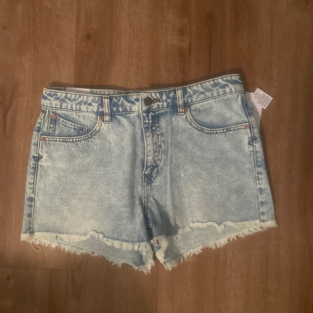 Denim mid rise volcom shorts